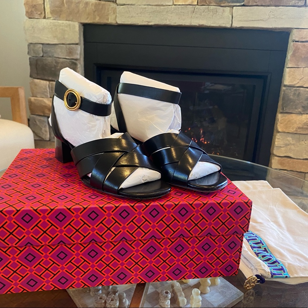 Tory Burch City Heel Sandal. Black. Size 5. New.